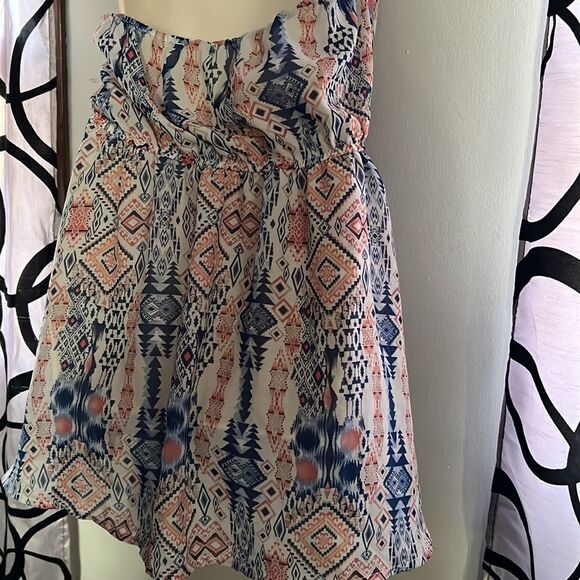 Semi sheer, southwestern, print halter style dress by Francesca’s - Picture 5 of 9